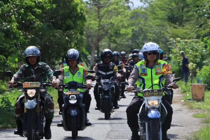 Sinergitas TNI-Polri, AKBP Asep Pimpin Patroli Jaga Kamtibmas Semasa Pilkada di Siak