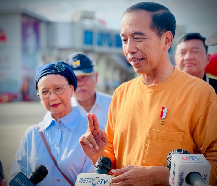 Ditanya Fenomena Kotak Kosong di Pilkada 2024, Jokowi: Itu juga Ada Proses Demokrasinya. (X/Foto)