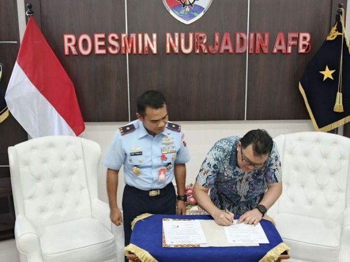 PTPN IV Regional III Bantu Renovasi Pusat Olahraga Terpadu Lanud Roesmin Nurjadin