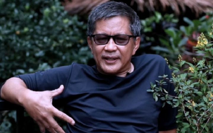 Rocky Gerung Muak dengan Penegakan Hukum Tak Adil: Pelihara Landak Dihukum Berat, Korupsi Triliunan Tak Terjamah.