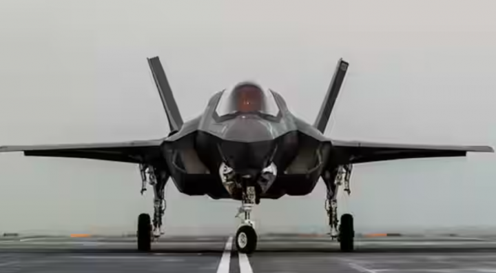 Jet tempur F-35 /X