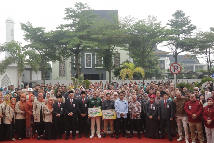 Keramaian Permainan Rakyat di HUT ke-79 RI yang ditaja BRK Syariah