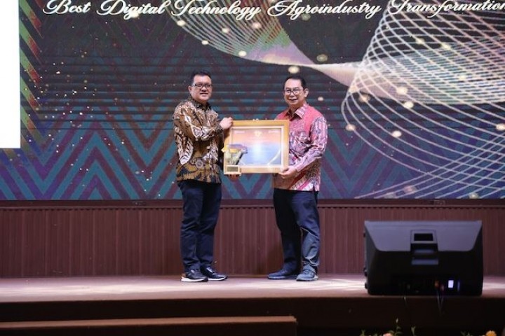 PTPN IV Regional III Dinobatkan Sebagai The Best Digital Agroindustry Transformation in Riau Province