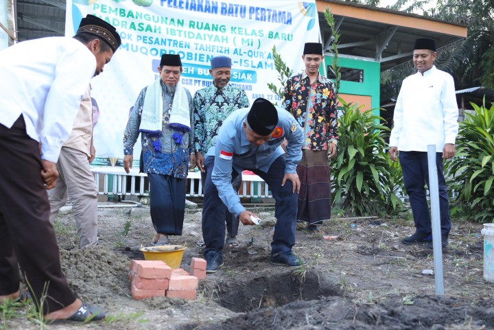 11 Ponpes di Siak Terima Bantuan Pembangunan Ruang Belajar dari PT BSP