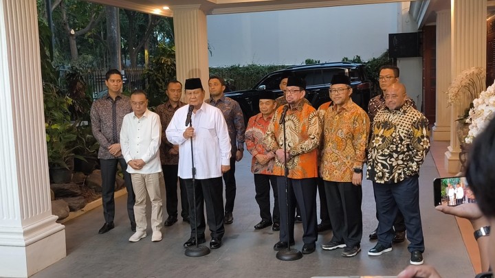 Petinggi Partai Keadilan Sejahtera (PKS) menyambangi kediaman presiden terpilih Prabowo Subianto. Sumber: inilah.com