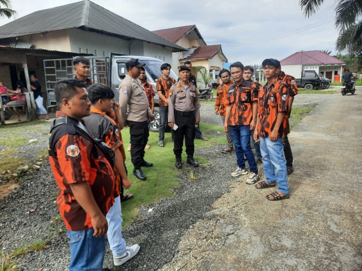 Bersama Ormas Pemuda Pancasila, Polsek Minas Gelar Cooling System Jelang Pilkada 2024