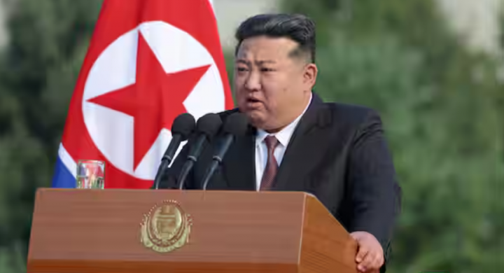 Ini terjadi setelah Kim Jong Un, dalam pidato Januari, melabeli Korea Selatan sebagai musuh utama Korea Utara, menolak minat dalam reunifikasi /Reuters