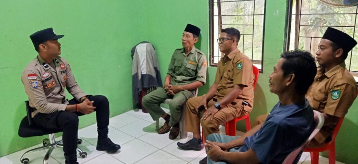 Polsek Bantan Sampaikan Himbauan Tentang Netralitas Kepada Pemerintah Desa Ulu Pulau