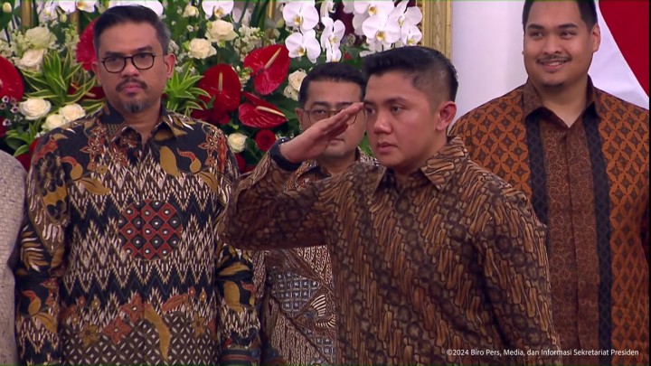 TNI AD Buka Suara soal Mayor Teddy Diangkat Presiden Prabowo jadi Sekretaris Kabinet 