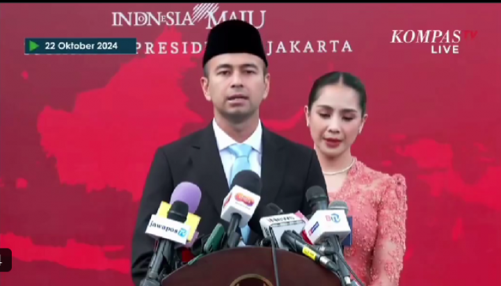 Sehari Dilantik, Gaya Ngeles Raffi Ahmah Dinilai Sekelas Jokowi.  