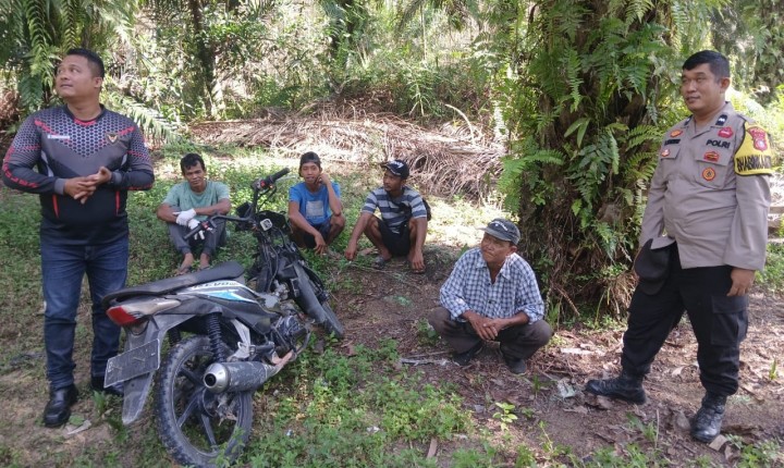 Bhabinkamtibmas Polsek Sungai Mandau Laksanakan Cooling System, Sampaikan Pesan Kamtibmas.