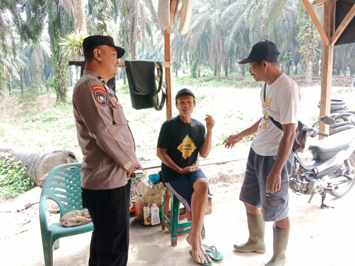 Polsek Kerinci Kanan Gelar Cooling System dan Patroli Dialogis Menjelang Pilkada 2024