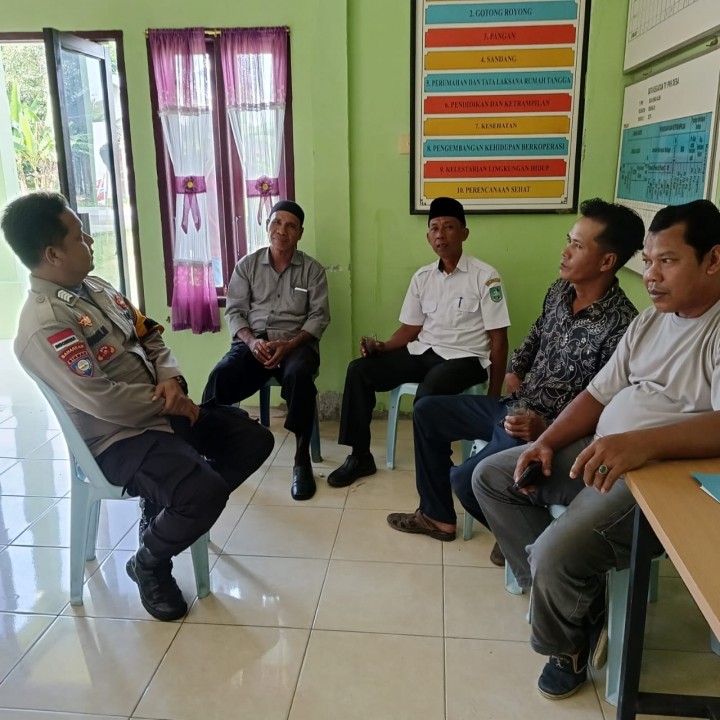 Cooling System Bhabinkamtibmas Polsek Bengkalis Bersama Tokoh Masyarakat Desa Sungai Alam