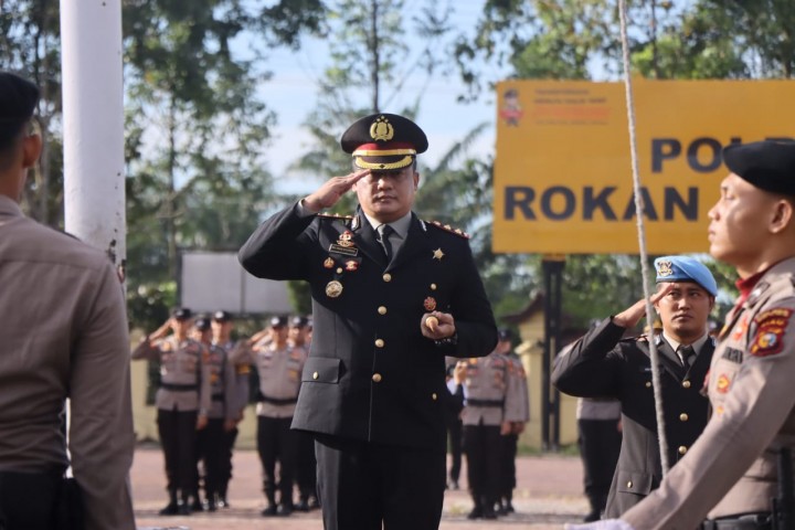 Bertindak Selaku Irup Peringatan Hari Sumpah Pemuda ke-96, Kapolres Rohil Bacakan Amanat Menteri Pemuda dan Olahraga RI serta Cooling System Pilkada Damai 2024