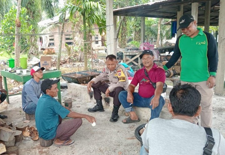 Polsek Sabak Auh Laksanakan Giat Sambang Warga untuk Cooling System Jelang Pilkada 2024