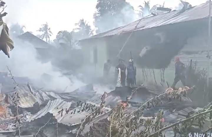 Rumah Warga di Bengkalis Hangus Terbakar Akibat Kompor Gas Meledak