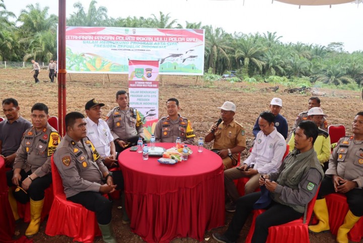 Dukung Asta Cita Presiden Prabowo, Polres Rohul Gelar Penanaman Jagung dan Cooling System Jelang Pilkada 2024