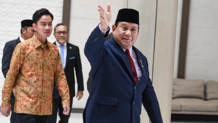 Presiden Prabowo Subianto terbitkan Keppres Tunjuk Gibran Jadi Plt Presiden 16 Hari.