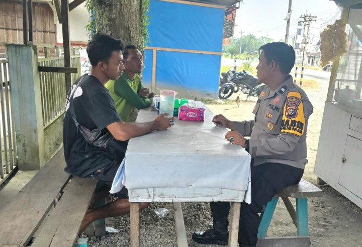 Ngobrol Santai Dengan Warga dan  Tokoh Masyarakat Giat Sosialisasi dan Penggalangan Cooling system