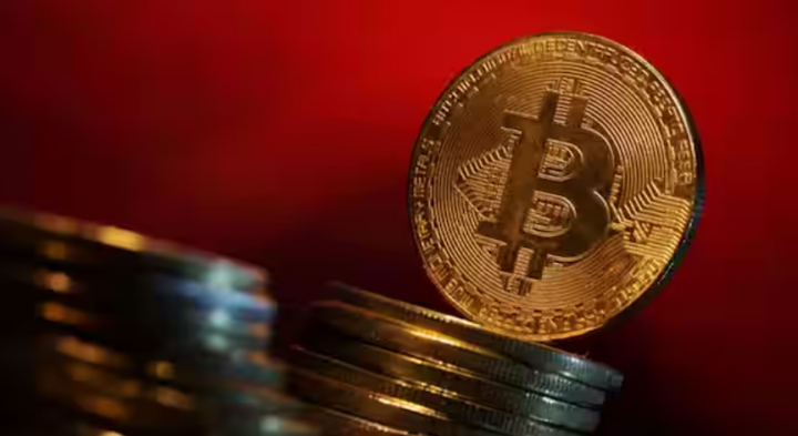 Bitcoin naik ke rekor tertinggi /Reuters