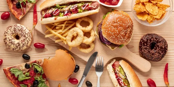 Hati-hati! Bocah 12 Tahun Jadi Buta Gegara Kebanyakan Makan Junk Food