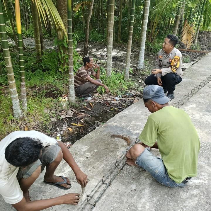 Cooling System Pemilu Damai Anggota Bhabin Polsek Bengkalis di Desa Kuala Alam