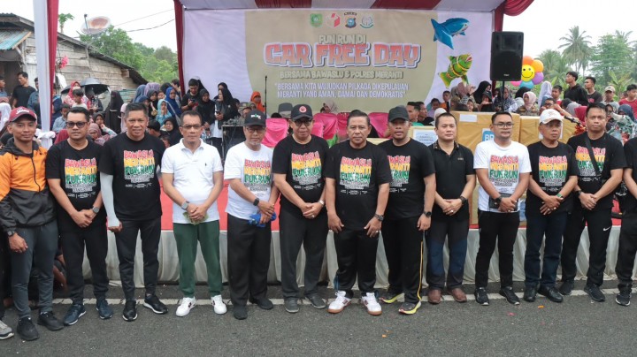 Polres & Bawaslu Kep Meranti Helat Fun Run di Car Free Day bersama Paslon Pilkada Menjelang Pungut Suara