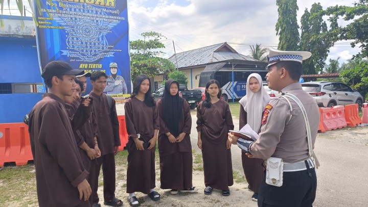 Satlantas Polres Bengkalis Edukasi Anak Sekolah