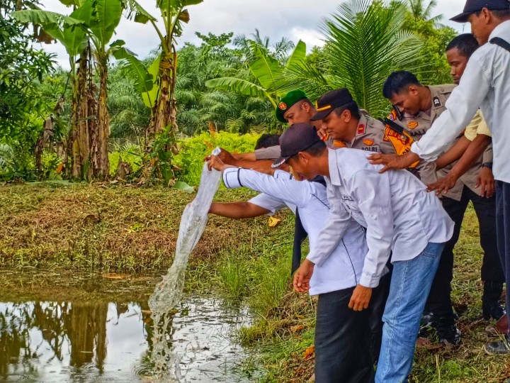 Polsek Batu Hampar Dukung Program Asta Cita Presiden RI Melalui Ketahanan Pangan