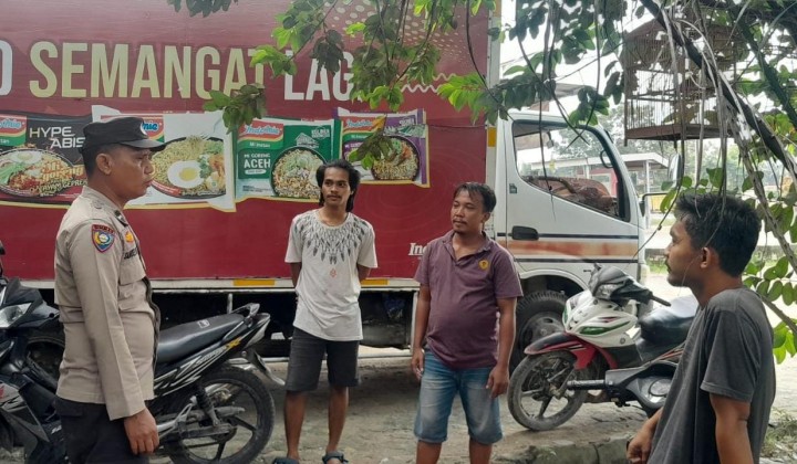 Aipda Samuel Zone Ajak Warga Kampung Lubuk Dalam Tingkatkan Kamtibmas Jelang Pencoblosan