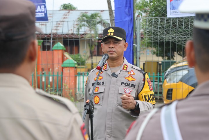 Kegiatan Apel Pengecekan Personil Pengamanan Kampanye Rapat Umum Paslon Bupati/wakil Bupati Di Rokan Hulu