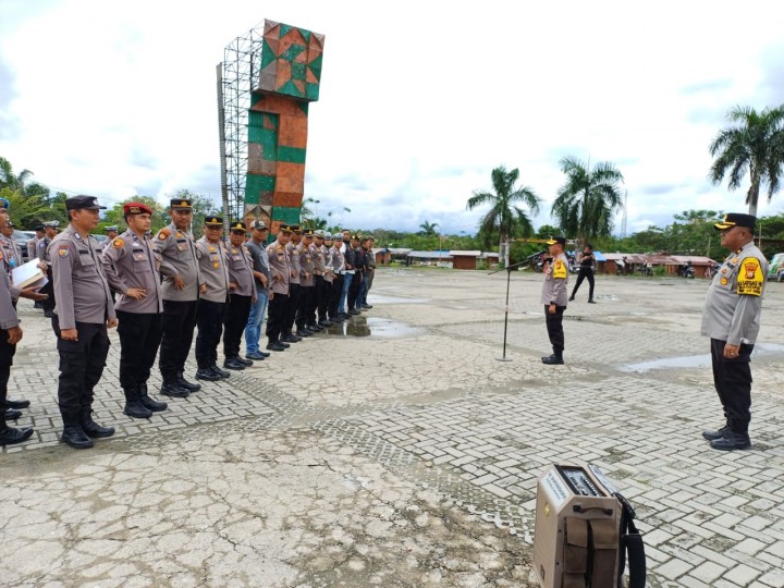 Wakapolres Pimpin Pengamanan Kampanye Rapat Umum Pasangan Calon Bupati Dan Calon Wakil Bupati Rokan Hulu