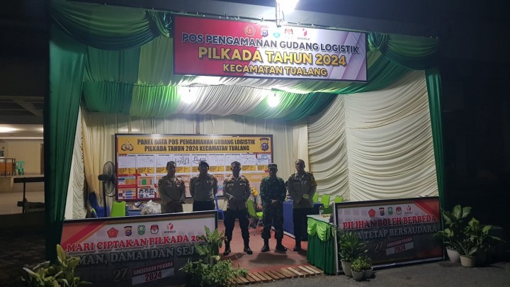 Pengamanan Logistik Pilkada di Gudang PPK Tualang di Jaga Ketat Oleh Personil TNI,Polri dan Sat Pol PP