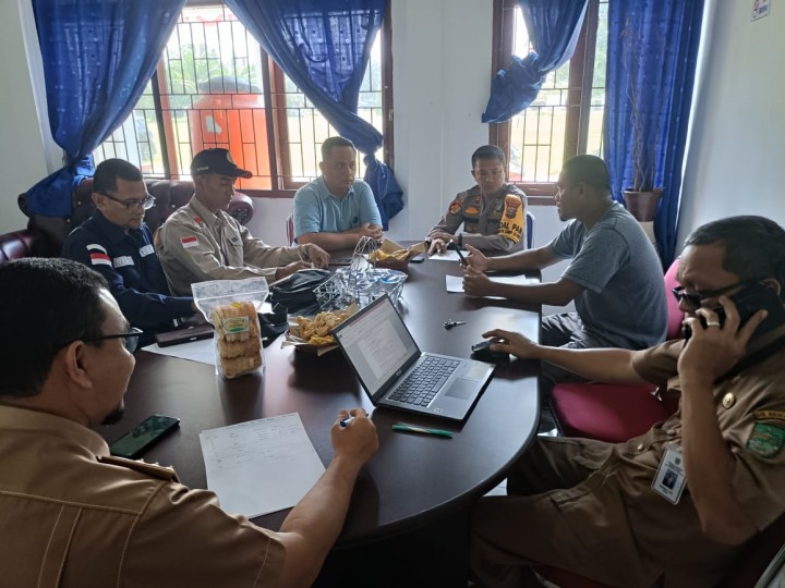 Rapat Koordinasi Forkopimcam Bonai Darussalam Bahas TPS Rawan Dan Terdampak Banjir