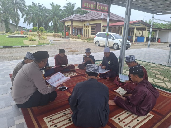 Doa Bersama Dan Khatam Al-qur'an 30 Juz Untuk Pilkada Damai Dan Kondusif Di Kecamatan Rambah Hilir, Rokan Hulu