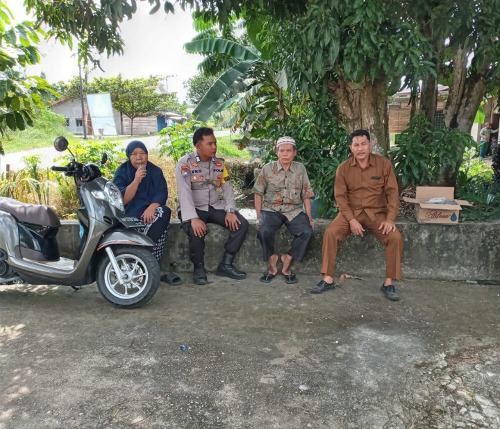 Cooling System, Bhabinkamtibmas Duduk Bersama dengan Warga Beri Himbauan Kamtibmas