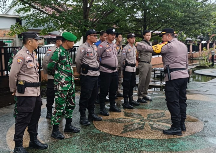 Sinergitas TNI-Polri, Laksanakan Pengamanan PPK Pada Tahapan Rekapitulasi Penghitungan Suara 