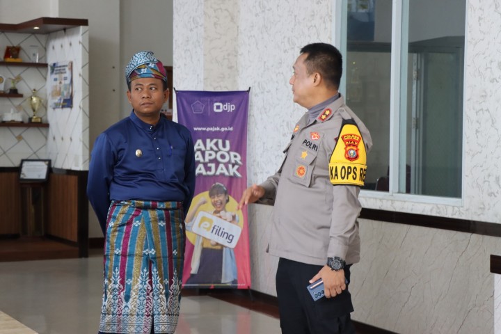 Bersama Wakil Bupati, Kapolres Rohil Cooling System Pasca Pilkada di Bagan Siapi-api 