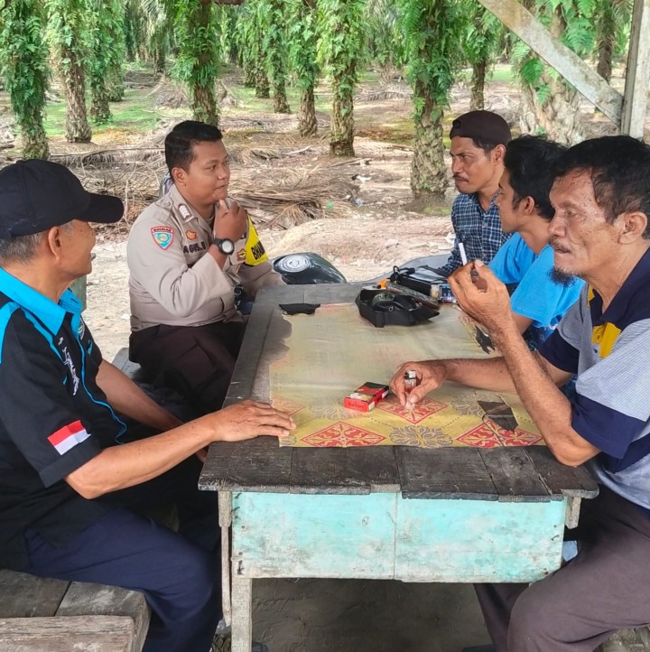 Jum'at Curhat Bersama Warga Desa Kuala Penaso Kecamatan Talang Muandau