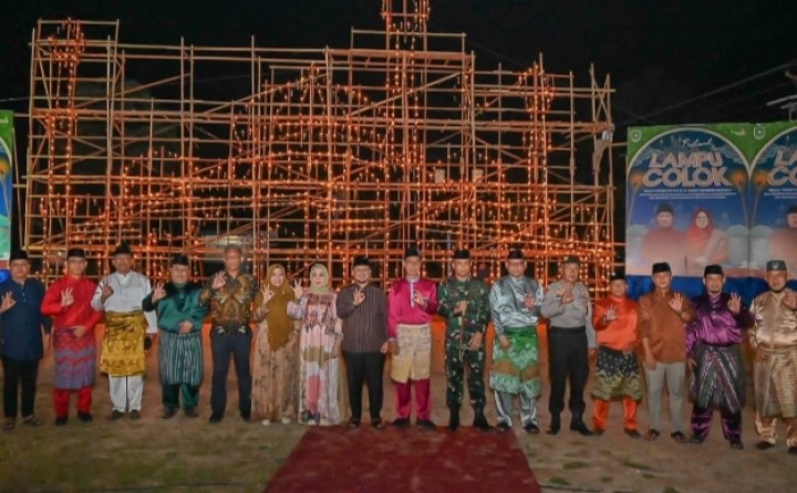 MTQ ke 49 Tingkat Kabupaten Bengkalis Dimeriahkan Dengan Lampu Colok