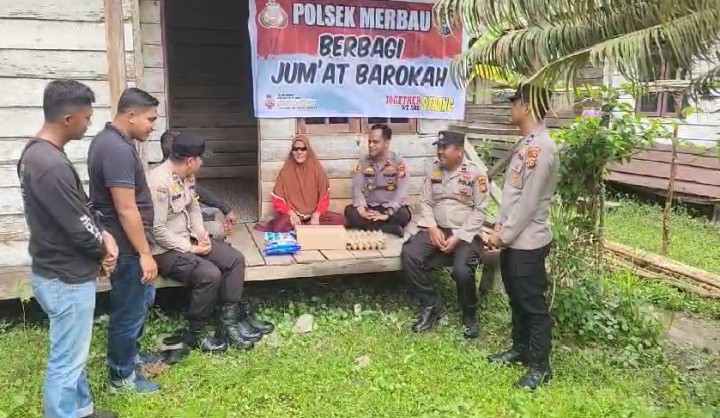 Polsek Merbau Gelar Kegiatan Jumat Barokah, Salurkan Bantuan kepada Kaum Disabilitas