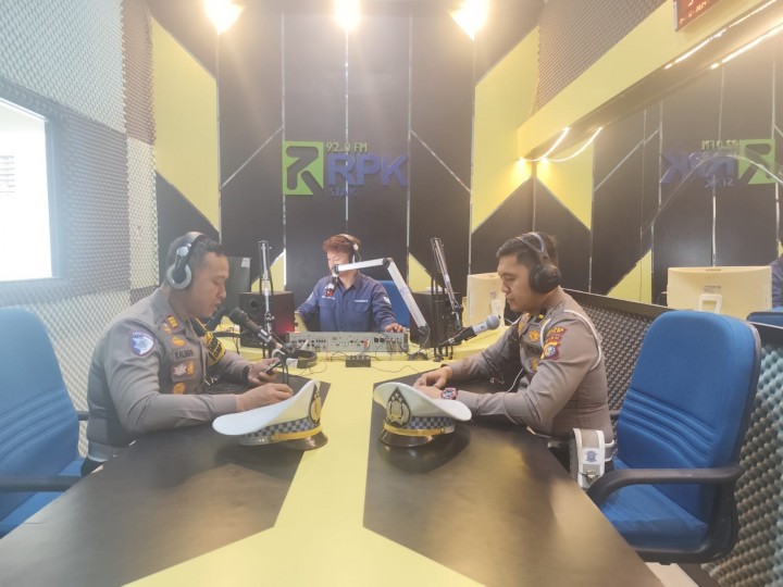 Sat Lantas Polres Siak Sosialisasi Himbauan Kamseltibcar Lantas Ops Lilin Lancang Kuning 2024