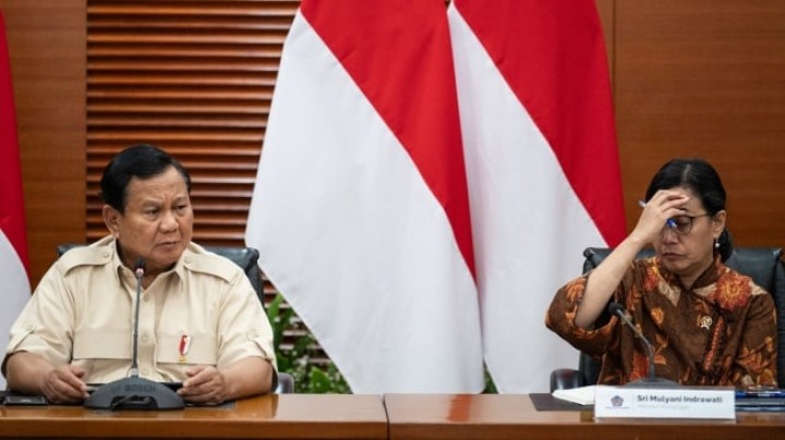 Usai Rapat Tertutup dengan Sri Mulyani, Prabowo Umumkan Kenaikan PPN 12 persen.