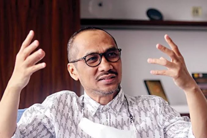 Abraham Samad Desak KPK periksa Jokowi usai Masuk Daftar Pemimpin Terkorup di Dunia. 