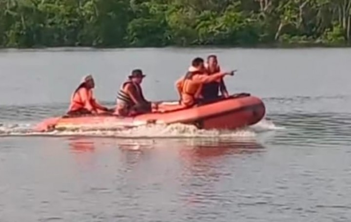 Warga Malaysia Tengelam Di Sungai Siak, Diduga Jatuh Dari Tongkang