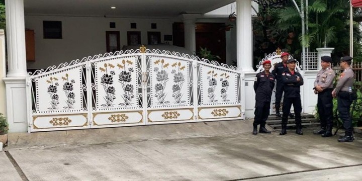 Satgas Cakra Buana Amankan Rumah Hasto, PDIP: Bukan Maksud Halangi.