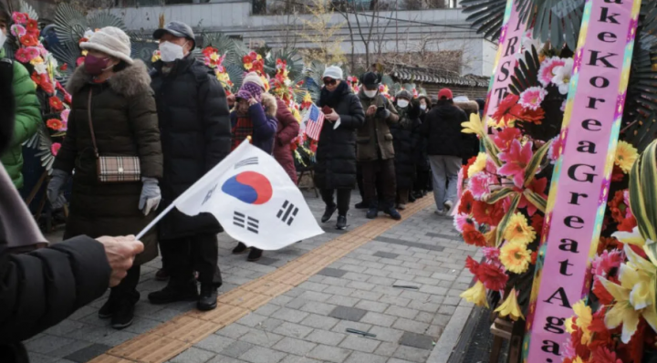 Ratusan orang berunjuk rasa untuk Yoon Korea Selatan /AFP