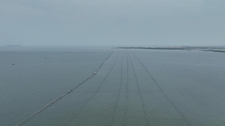 KKP Respon soal Kepemilikan Pagar laut Misterius 30 Km di Perairan Tangerang 