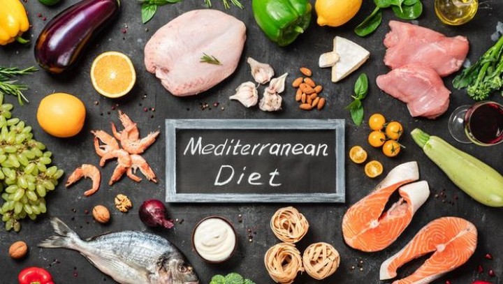 Diet Mediterania Kembali Dinobatkan Jadi Diet Terbaik di 2025, Ini Alasannya