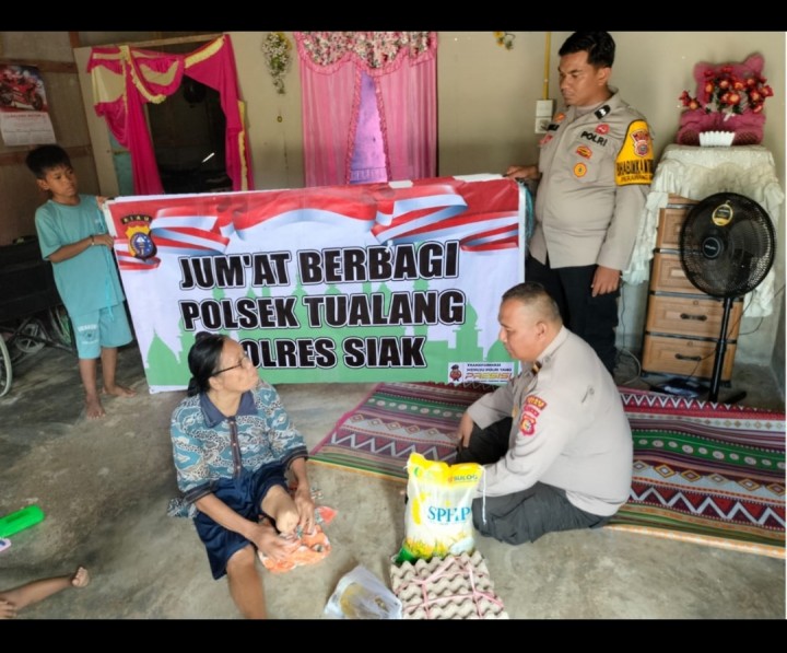 Polsek Tualang Gelar Kegiatan Sosial “Jumat Berbagi”